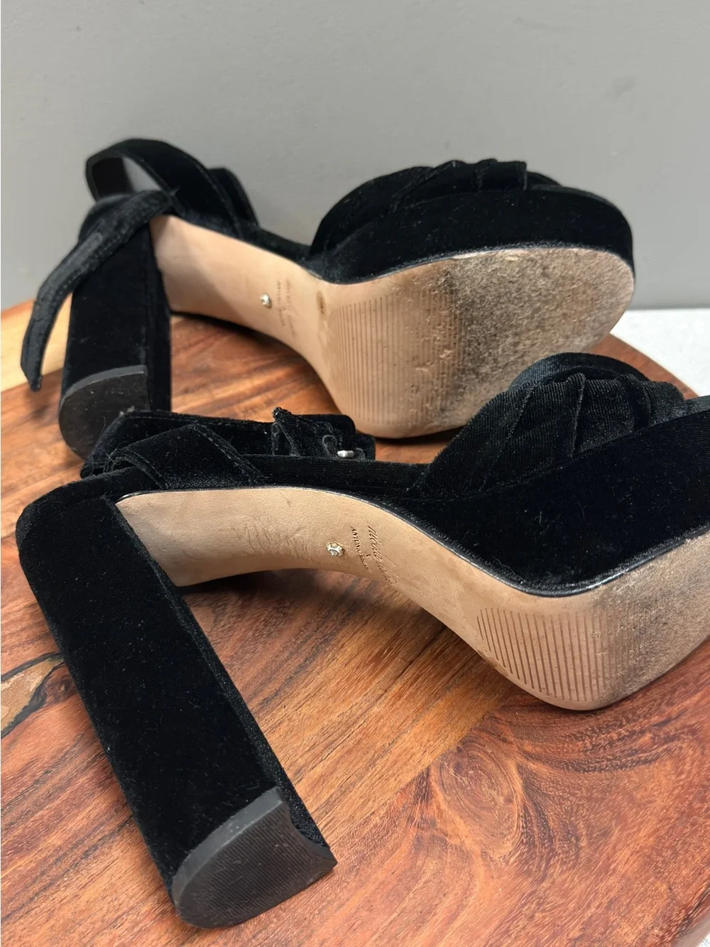 Nicola Bathie x Anton‎ Heunis Black Velvet Rosette Platform Heels Sz 9